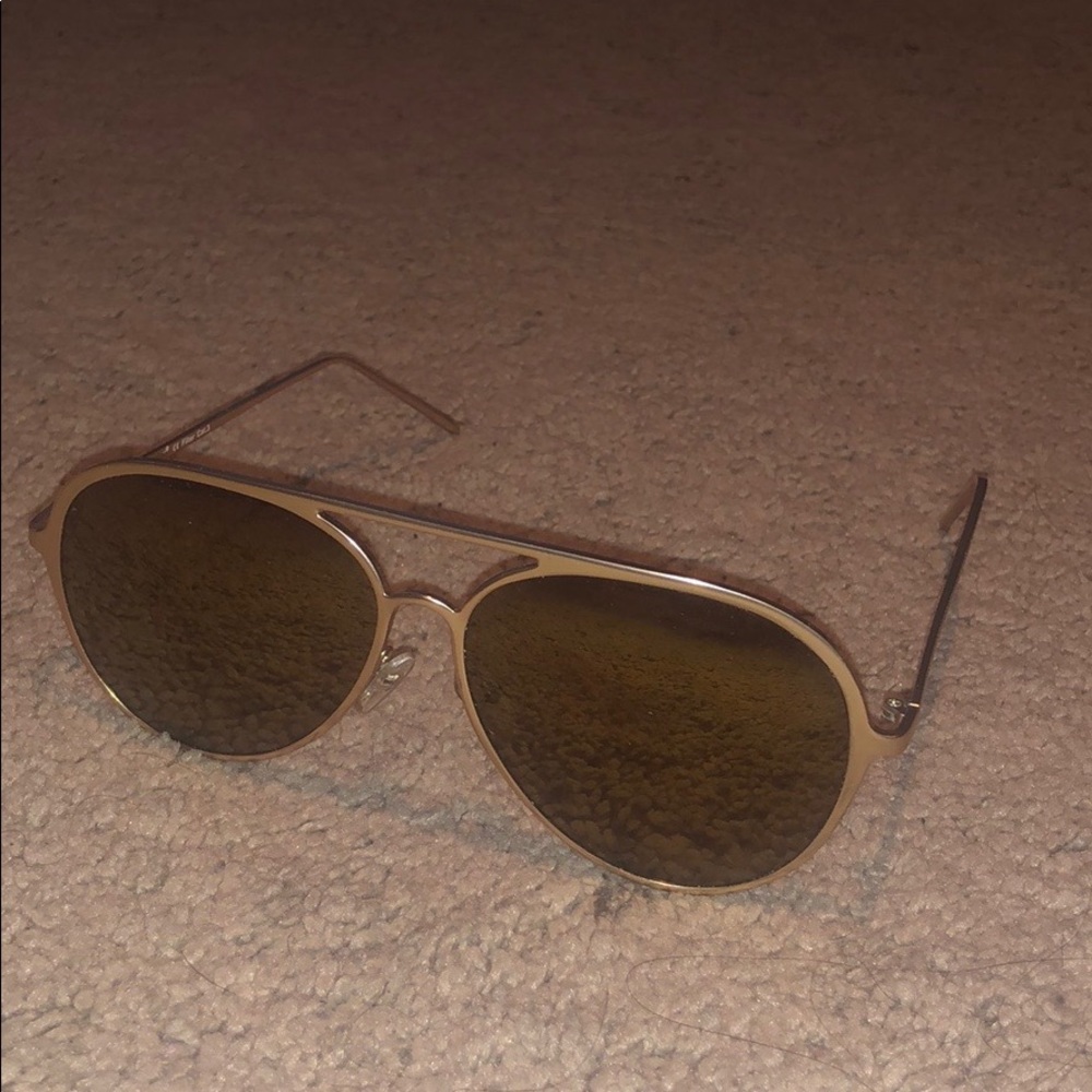 All 7 sunglasses! - Picture 3 of 8